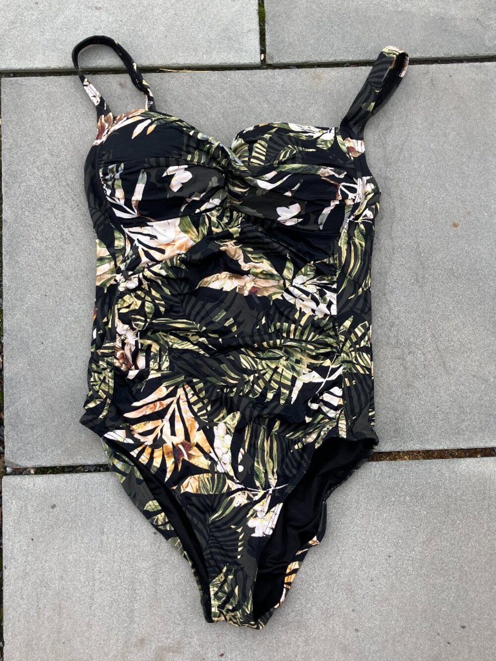 Nip Tuck Swim "Joanne" One Piece | Palm Haze Tropical | Size 8 | Tummy Control